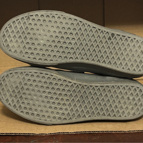 Vans Gray Men’s High-Top Old Skool Sneakers - Picture 4 of 4